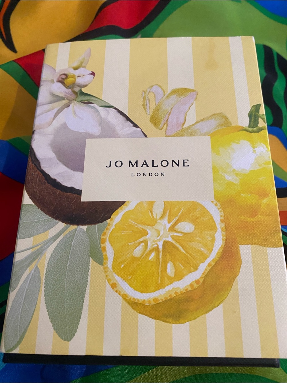 Jo Malone London Citrus & Coconut Gift Box - Yellow Floral Design 0.34 oz. each